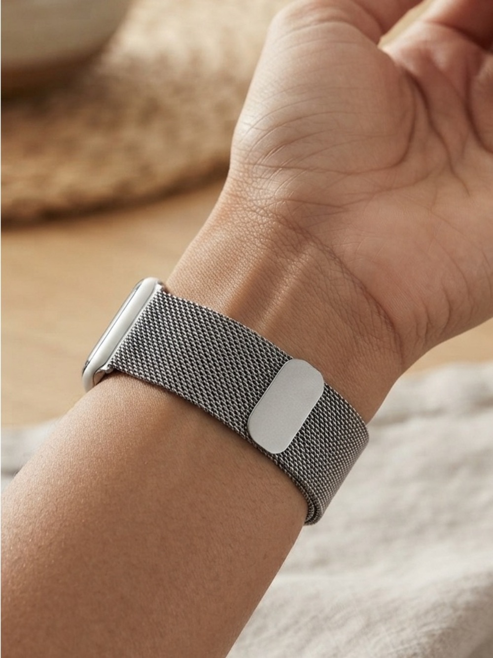 Watch band  - MAGNETIC LOOP METAL STRAP for Apple I watch. SILVER